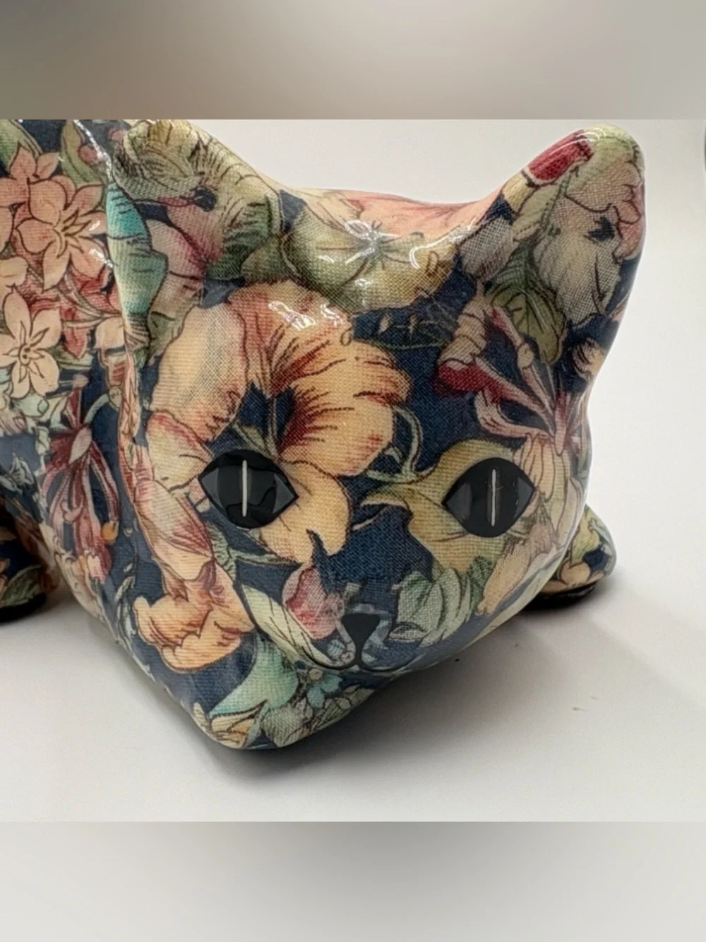 Floral Cat‎ Figurine Resin Decorative Cat Blue Multicolor Vintage Style